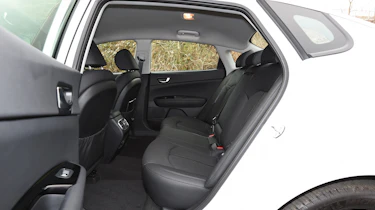Kia Optima 2016 - rear seats