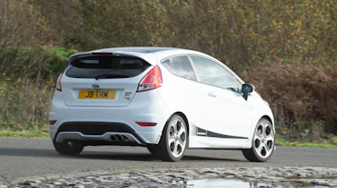 Ford Fiesta ST Mountune 230 - rear cornering