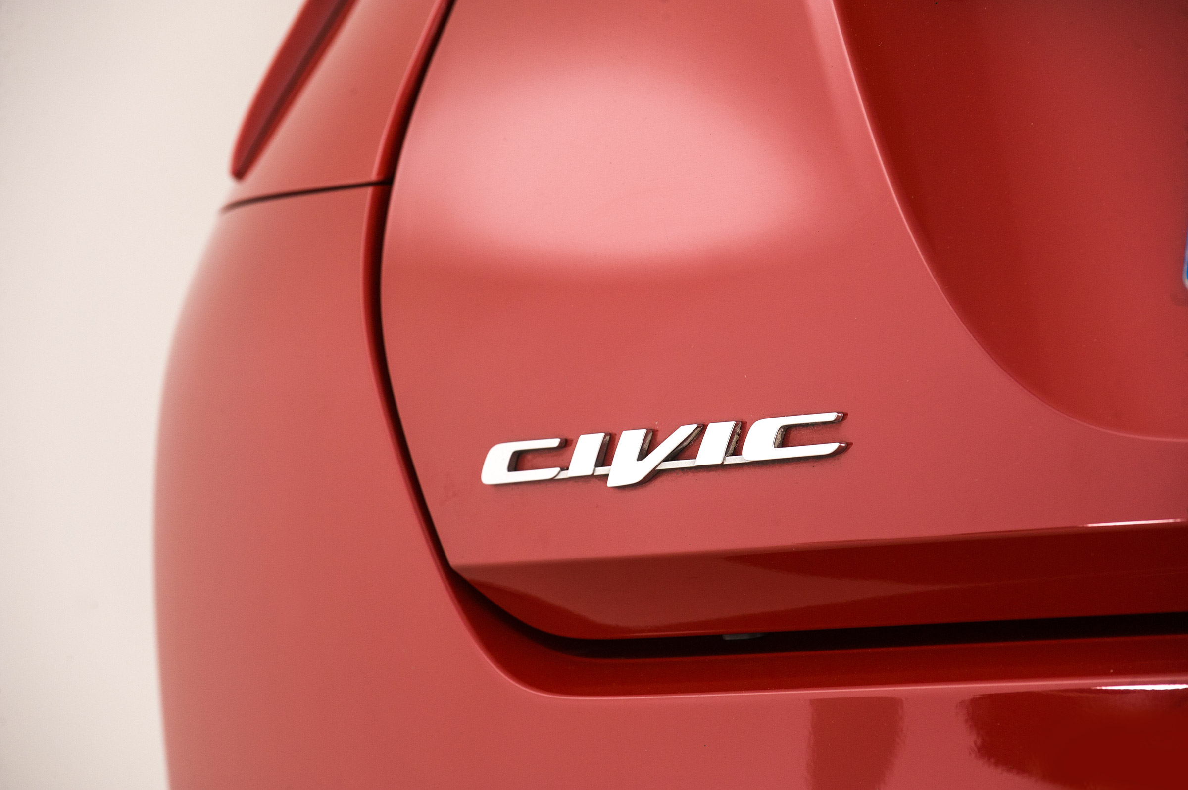 Honda Civic Mk9 - badge detail