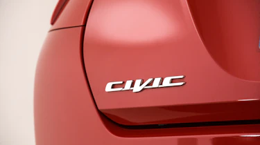 Honda Civic Mk9 - badge detail