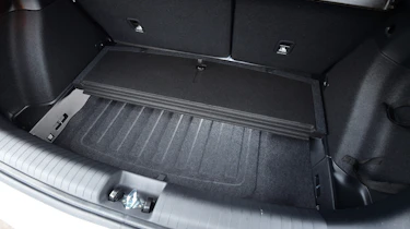 Hyundai i20 Coupe 1.0 T-GDi 2016 - boot underfloor