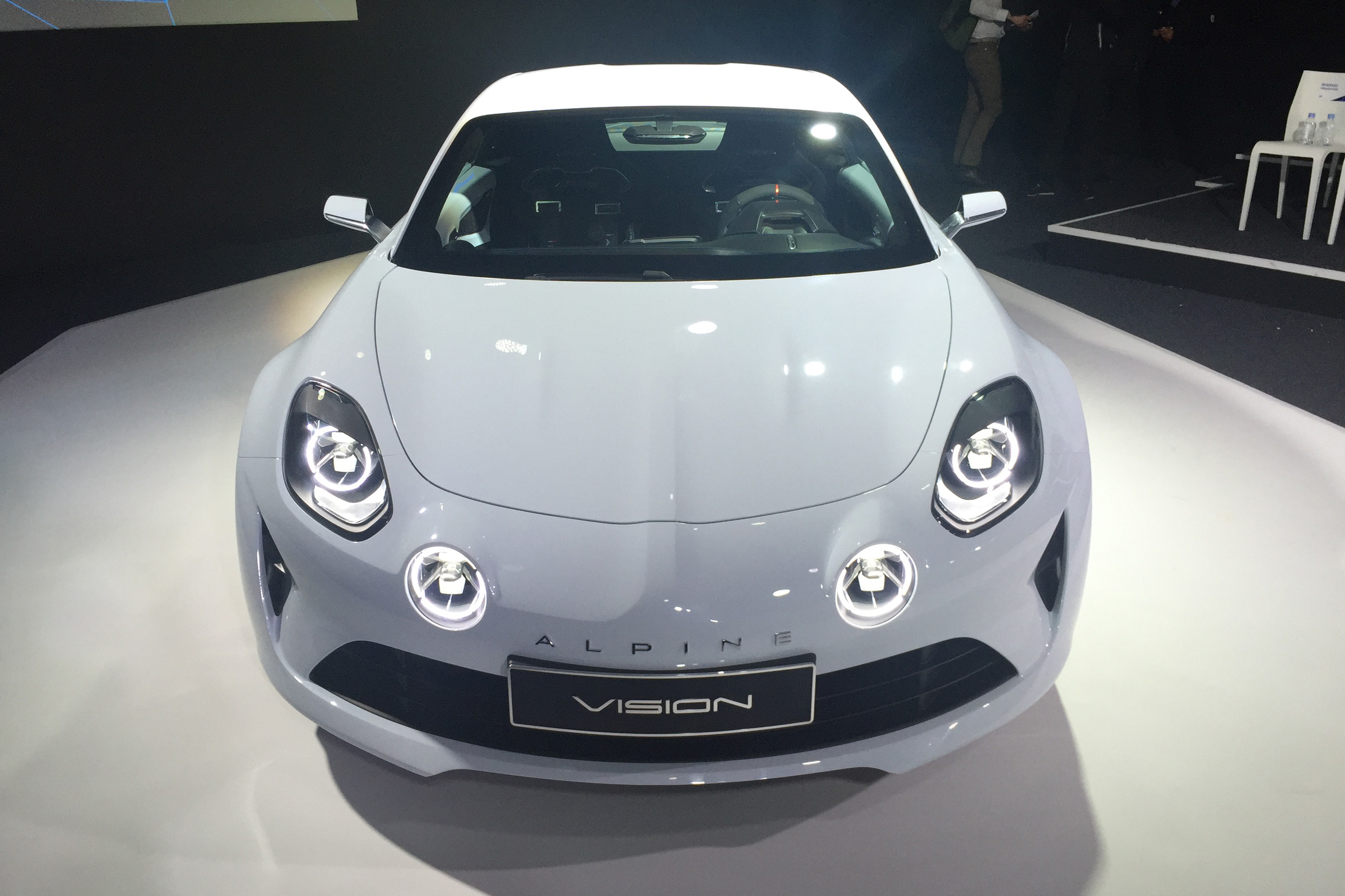 Renault Alpine Vision concept - show reveal front