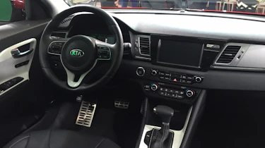 Kia Niro 2016 - chicago interior