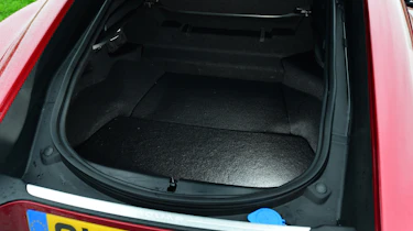 Jaguar F-Type R - boot