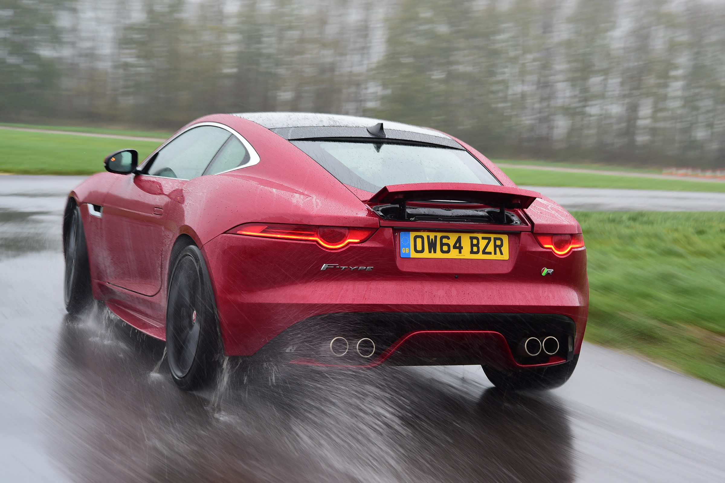 Jaguar F-Type R - rear