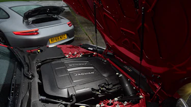 Porsche 911 Carrera S vs Jaguar F-Type R - close-up