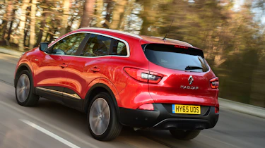 Renault Kadjar 2016 - rear tracking
