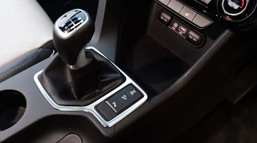 Kia Sportage GT Line 2016 - gearlever