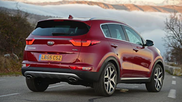 Kia Sportage GT Line 2016 - rear quarter