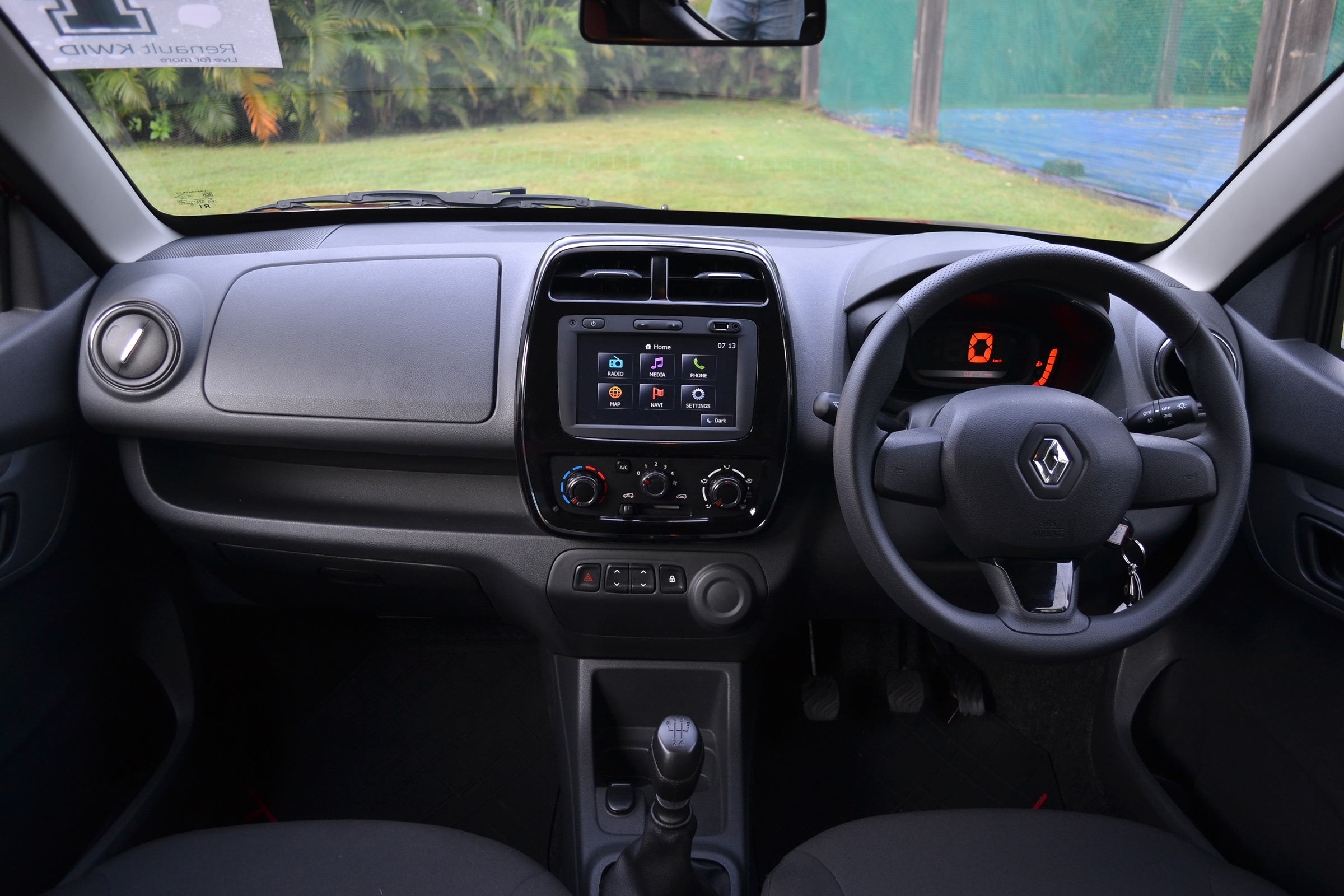 Renault Kwid - interior