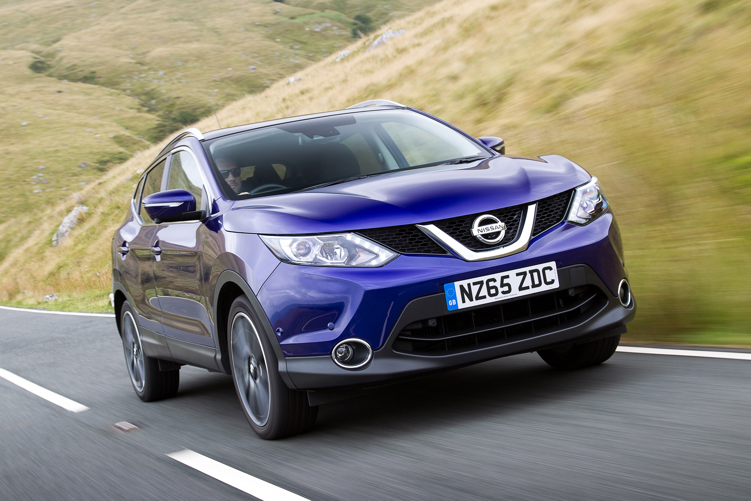 Nissan Qashqai - front