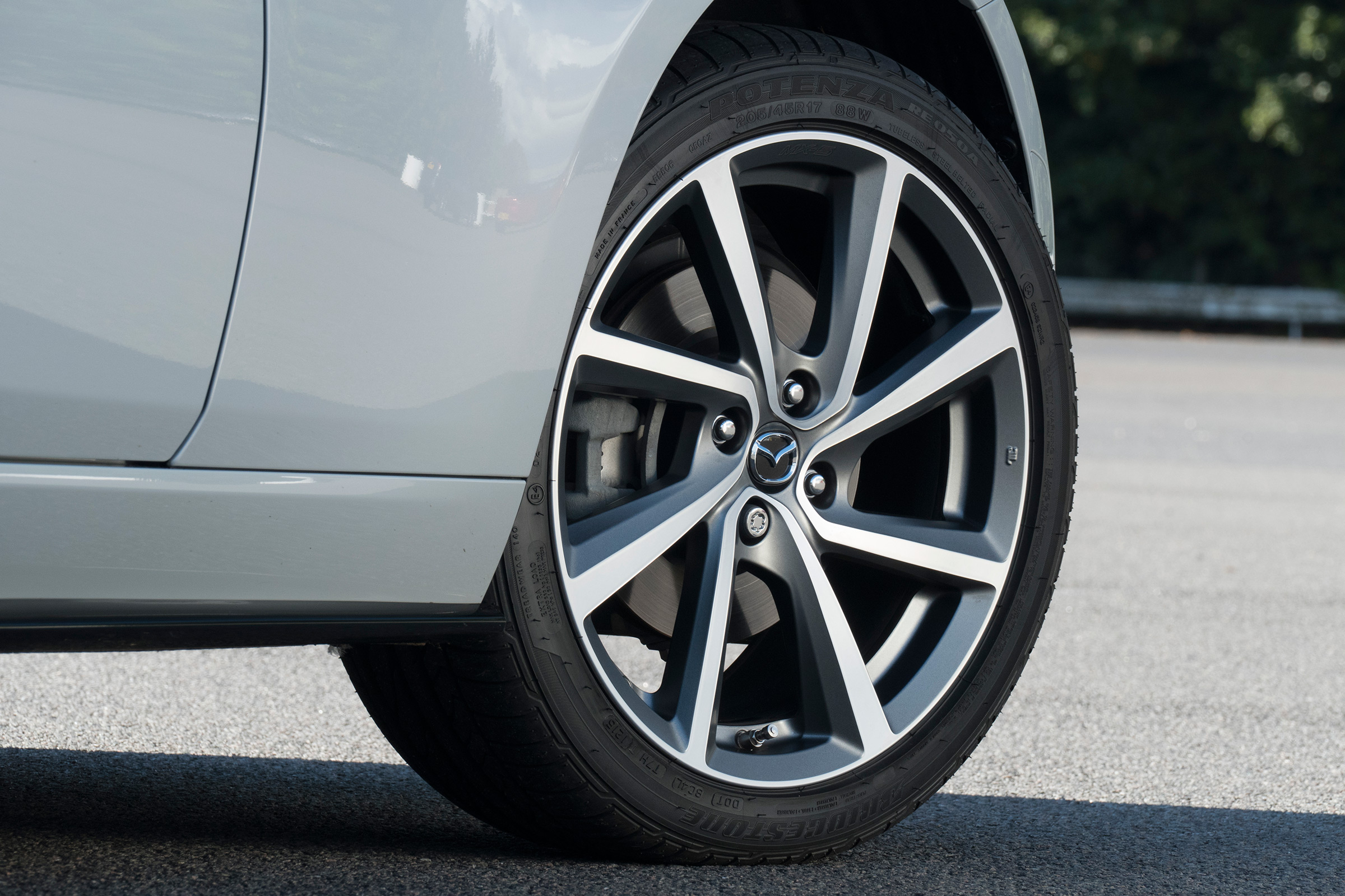Mazda MX-5 Recaro - wheel