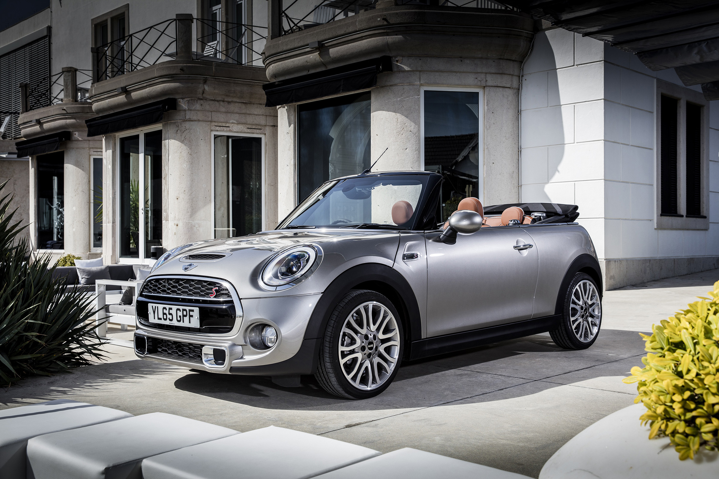 MINI Open 150 Convertible - front quarter