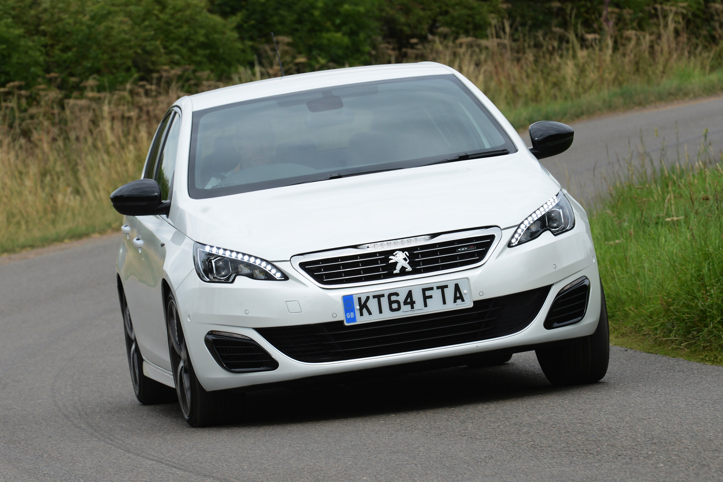 Peugeot 308 - front