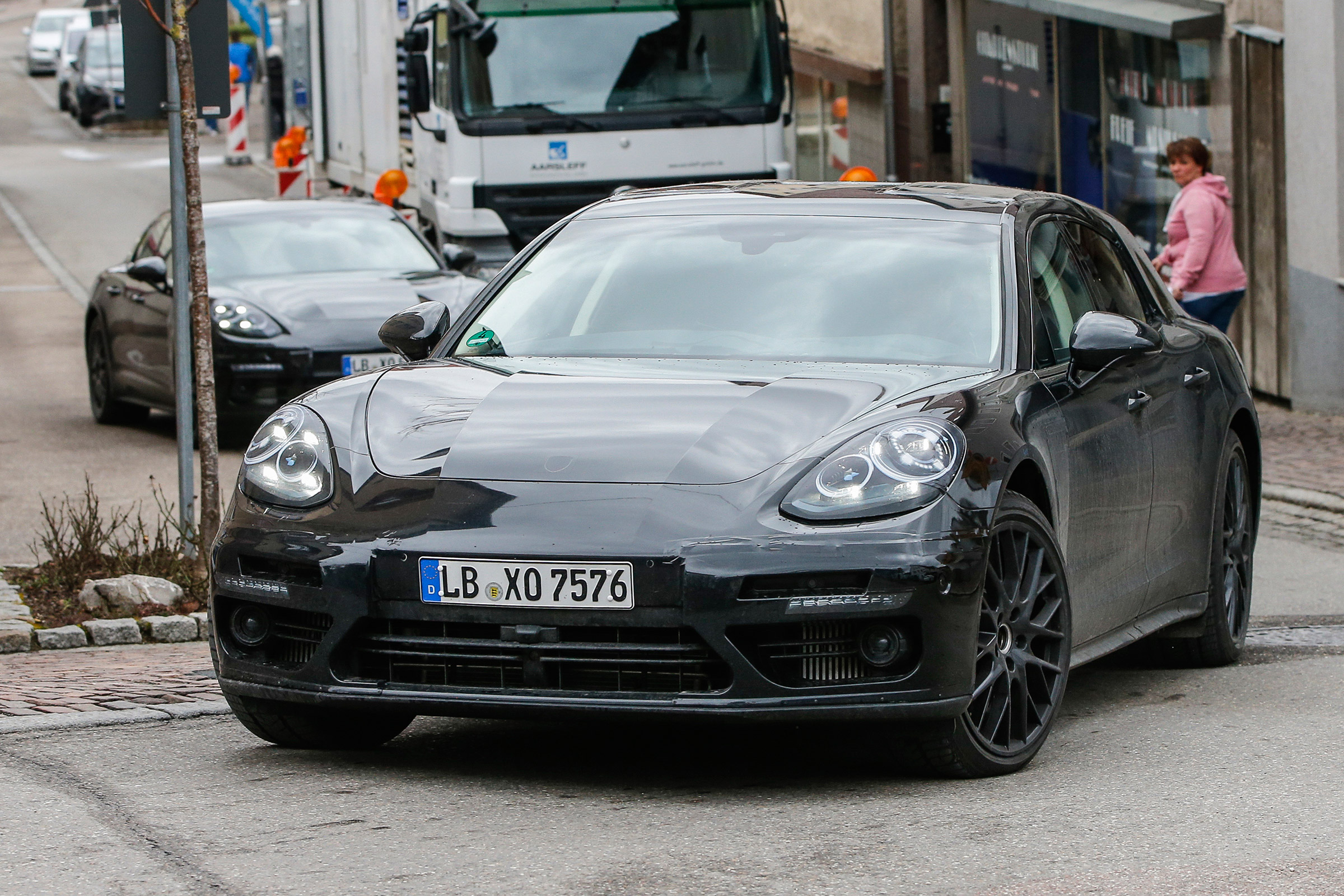 Porsche Panamera Sport Turismo front