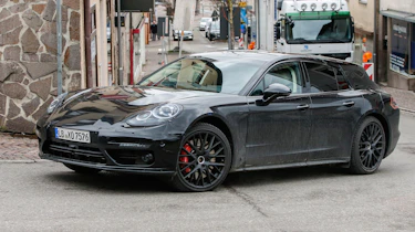Porsche Panamera Sport Turismo front side