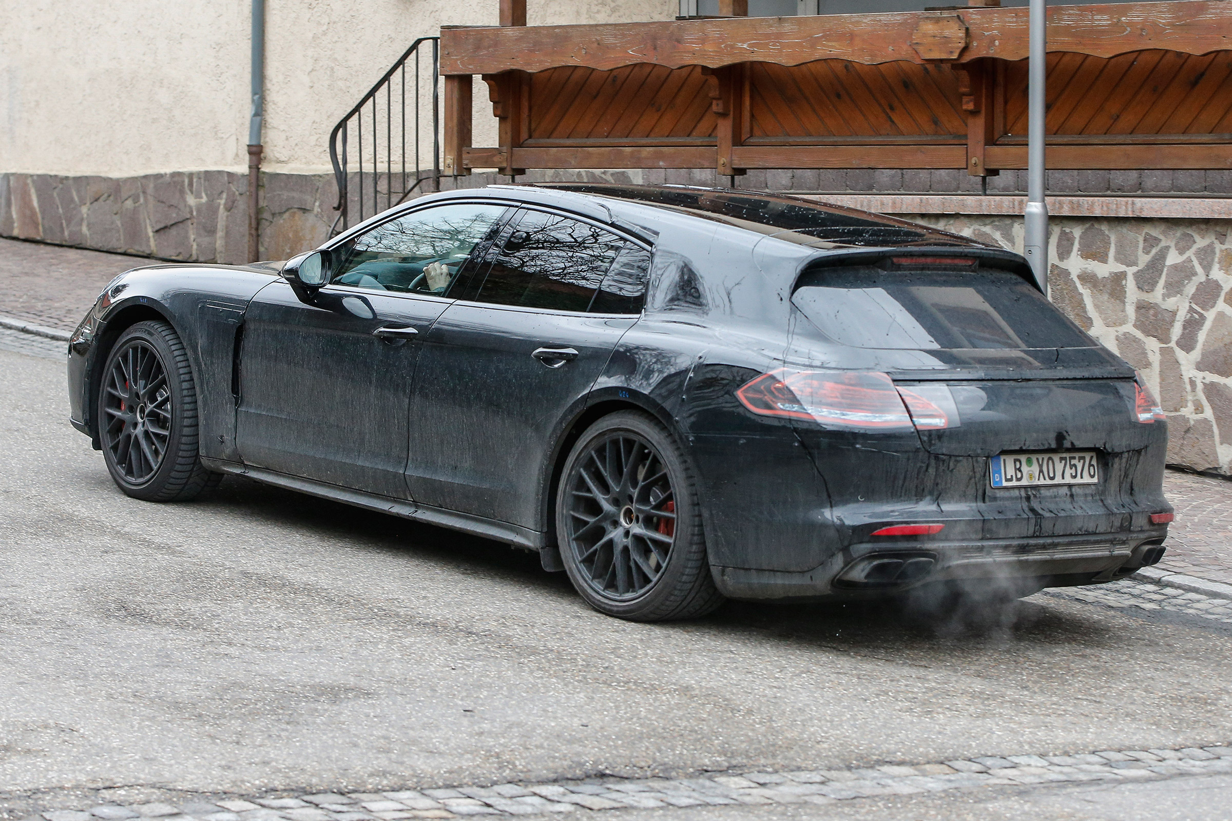 Porsche Panamera Sport Turismo side rear