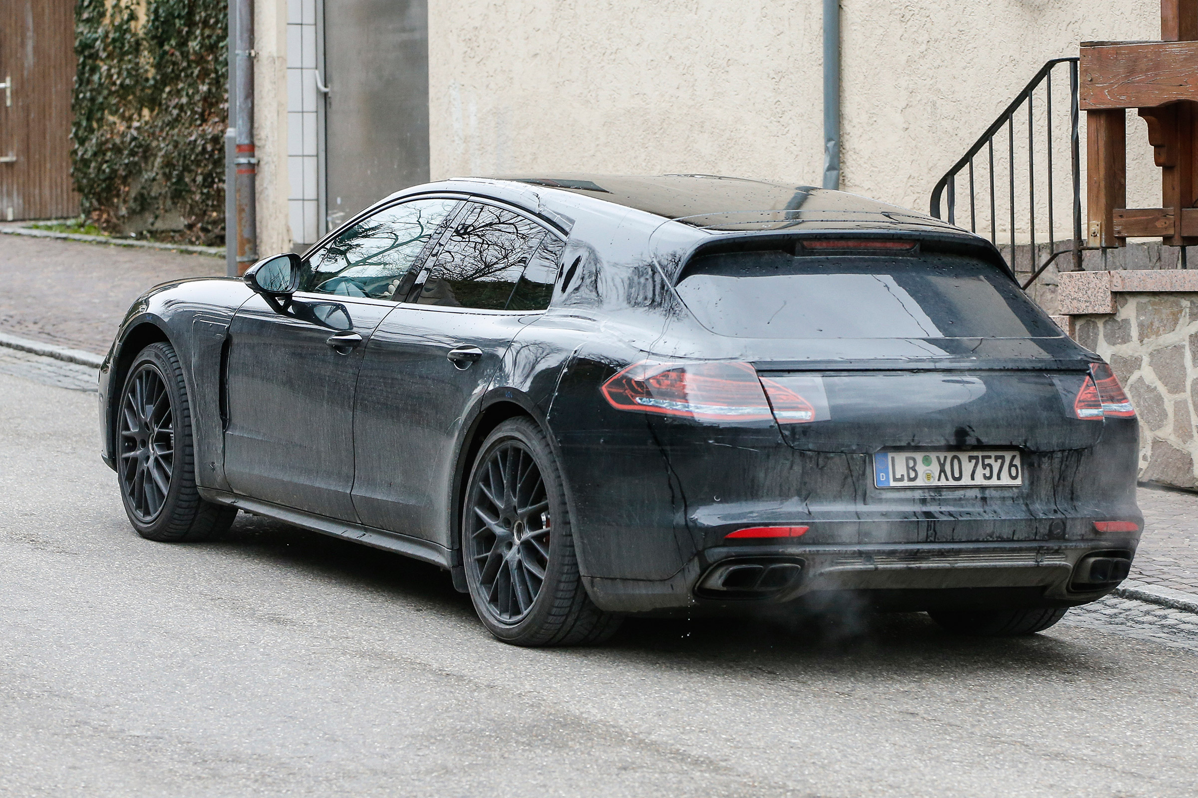 Porsche Panamera Sport Turismo rear side
