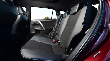 Toyota RAV4 2016 - rear seats