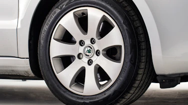 Skoda Superb Mk2 - used wheel