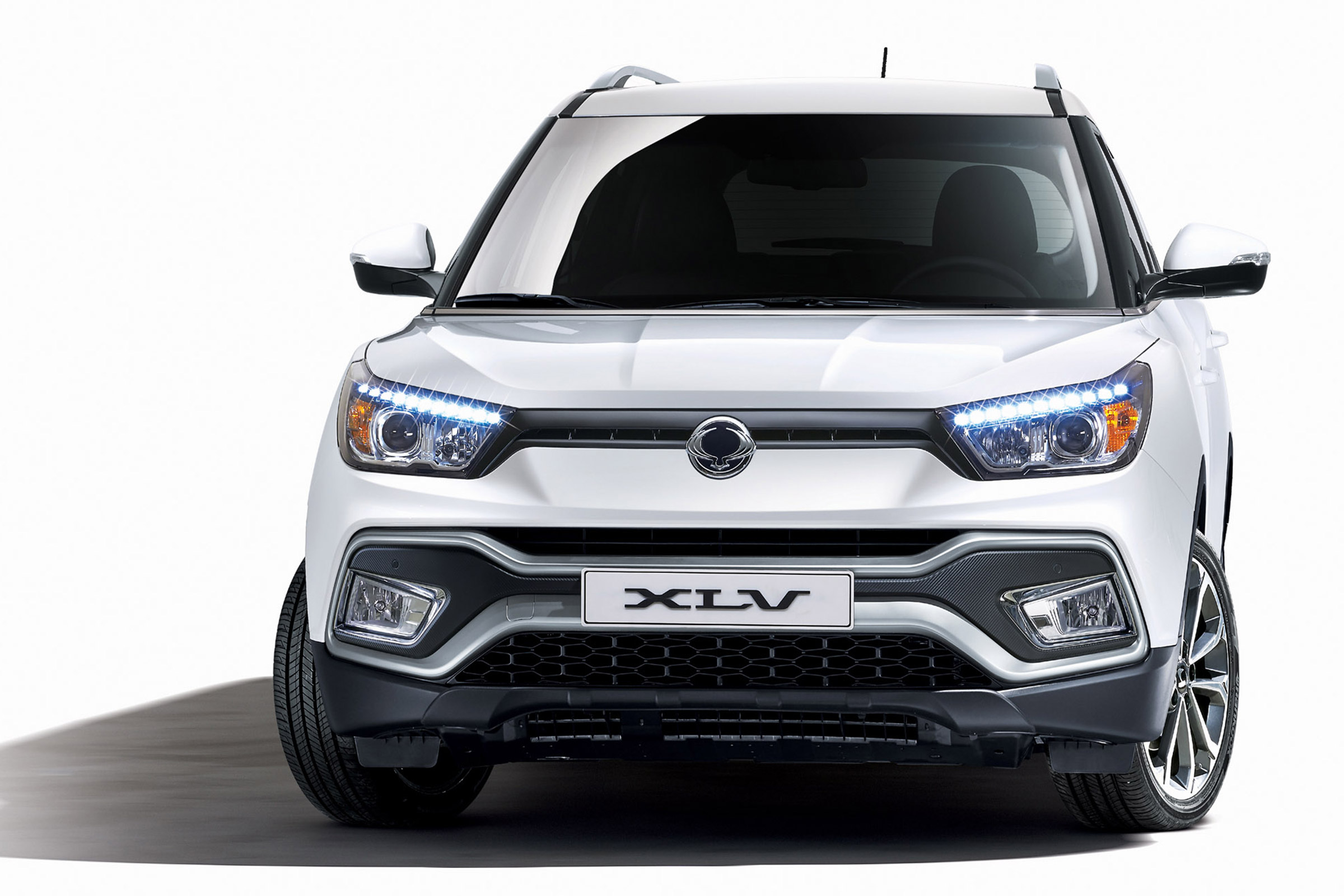 SsangYong Tivoli XLV - full front studio