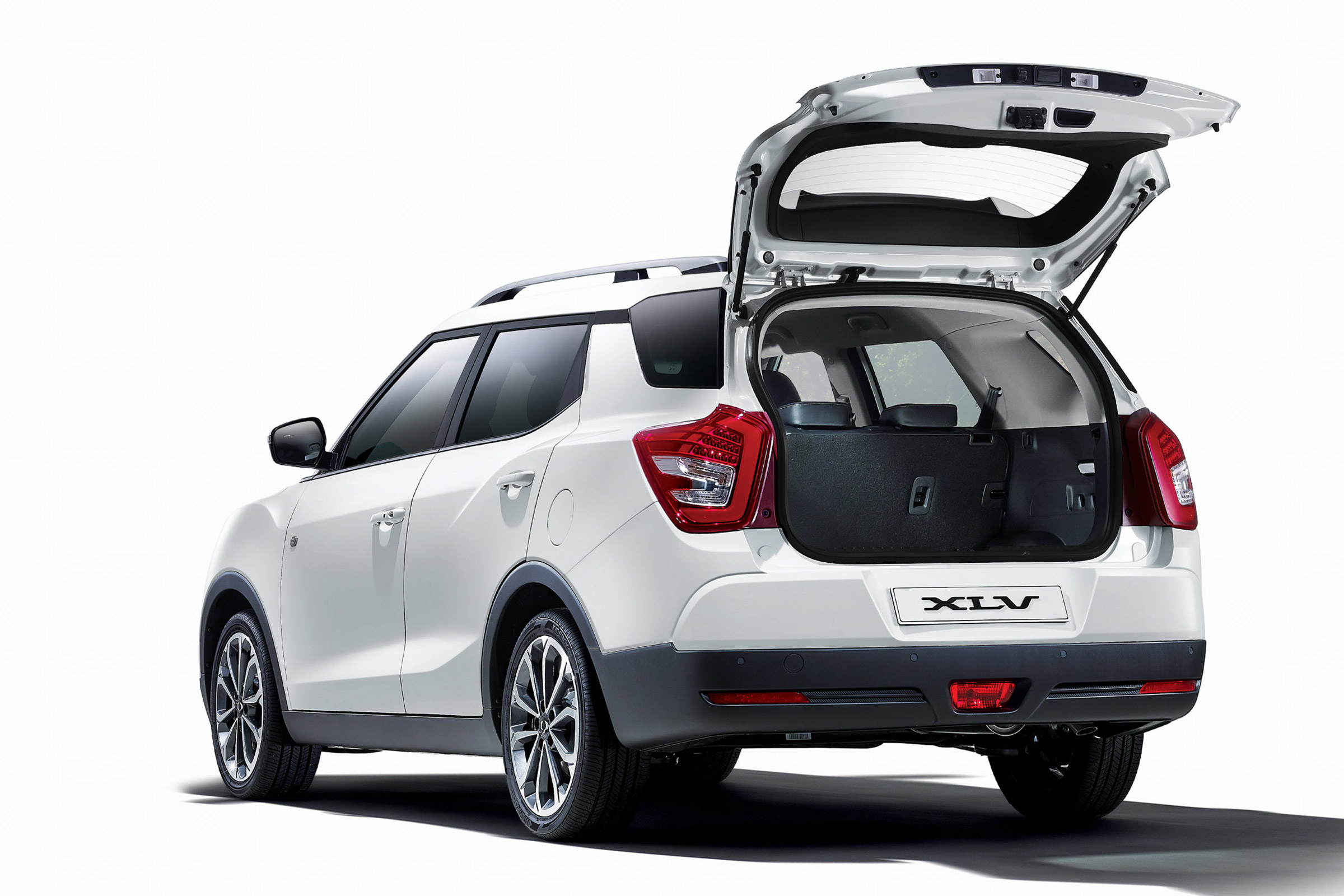 SsangYong Tivoli XLV - rear boot open studio