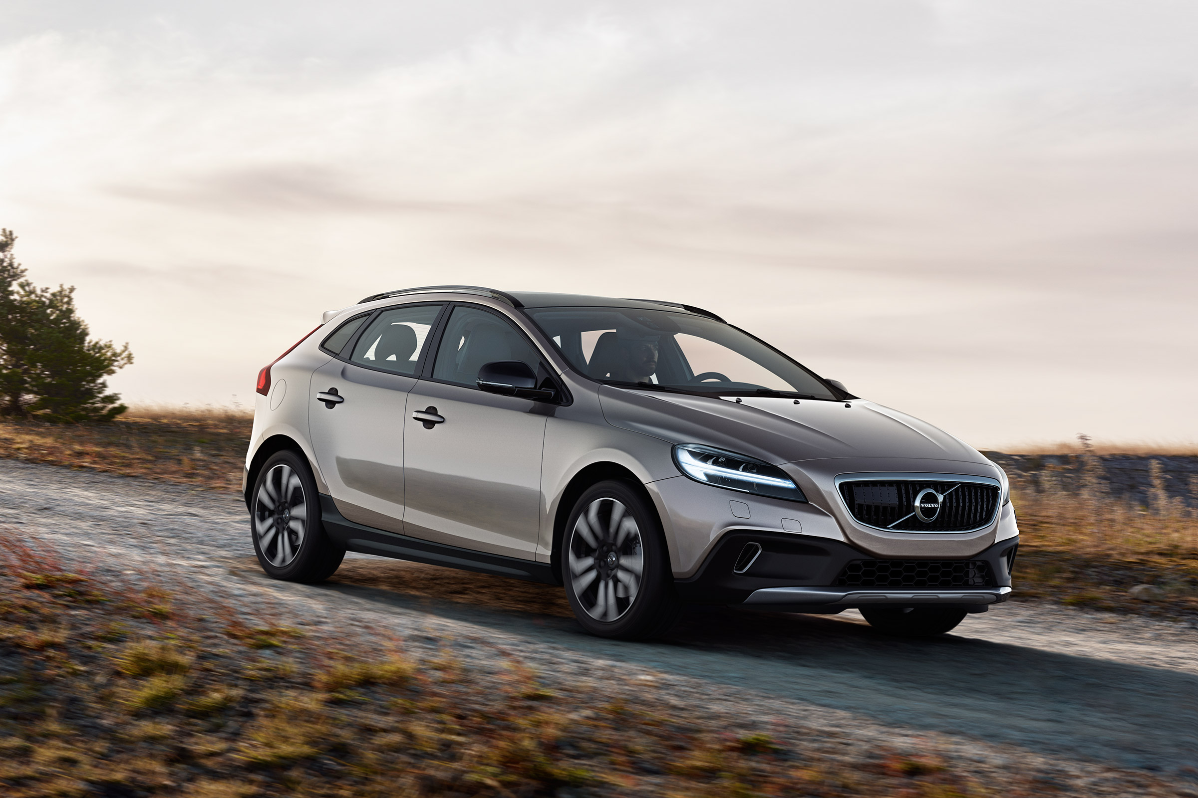 Volvo V40 - facelift front