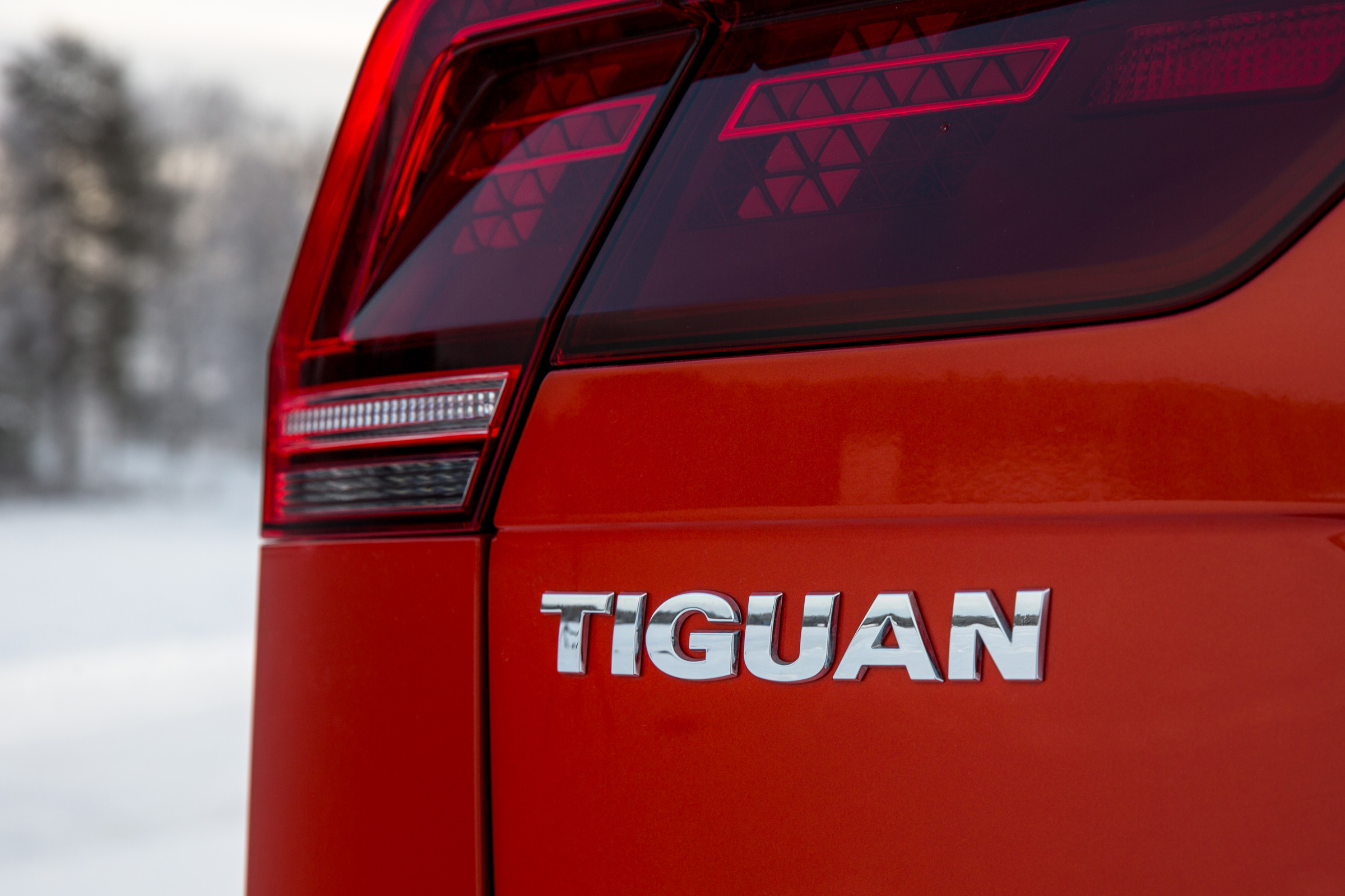 Volkswagen Tiguan snow drive review - badge