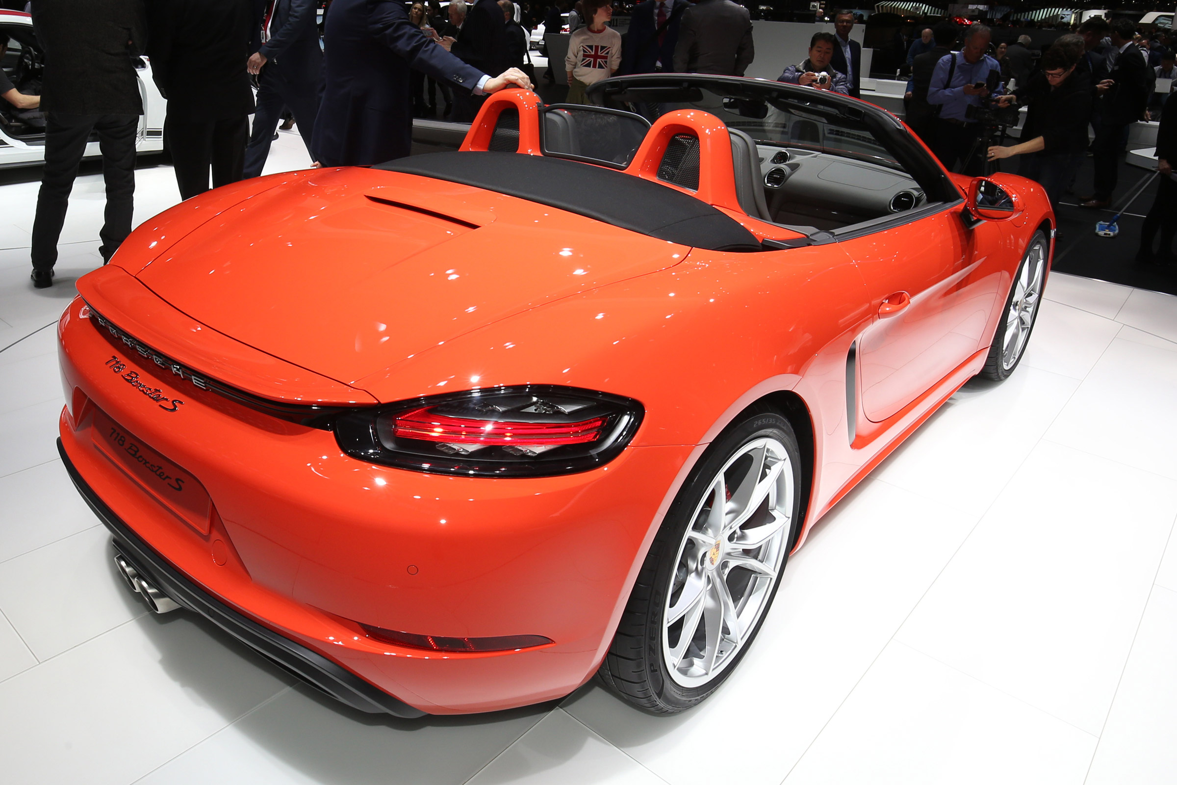 Porsche 718 Boxster - Geneva 2016 - rear three quarters