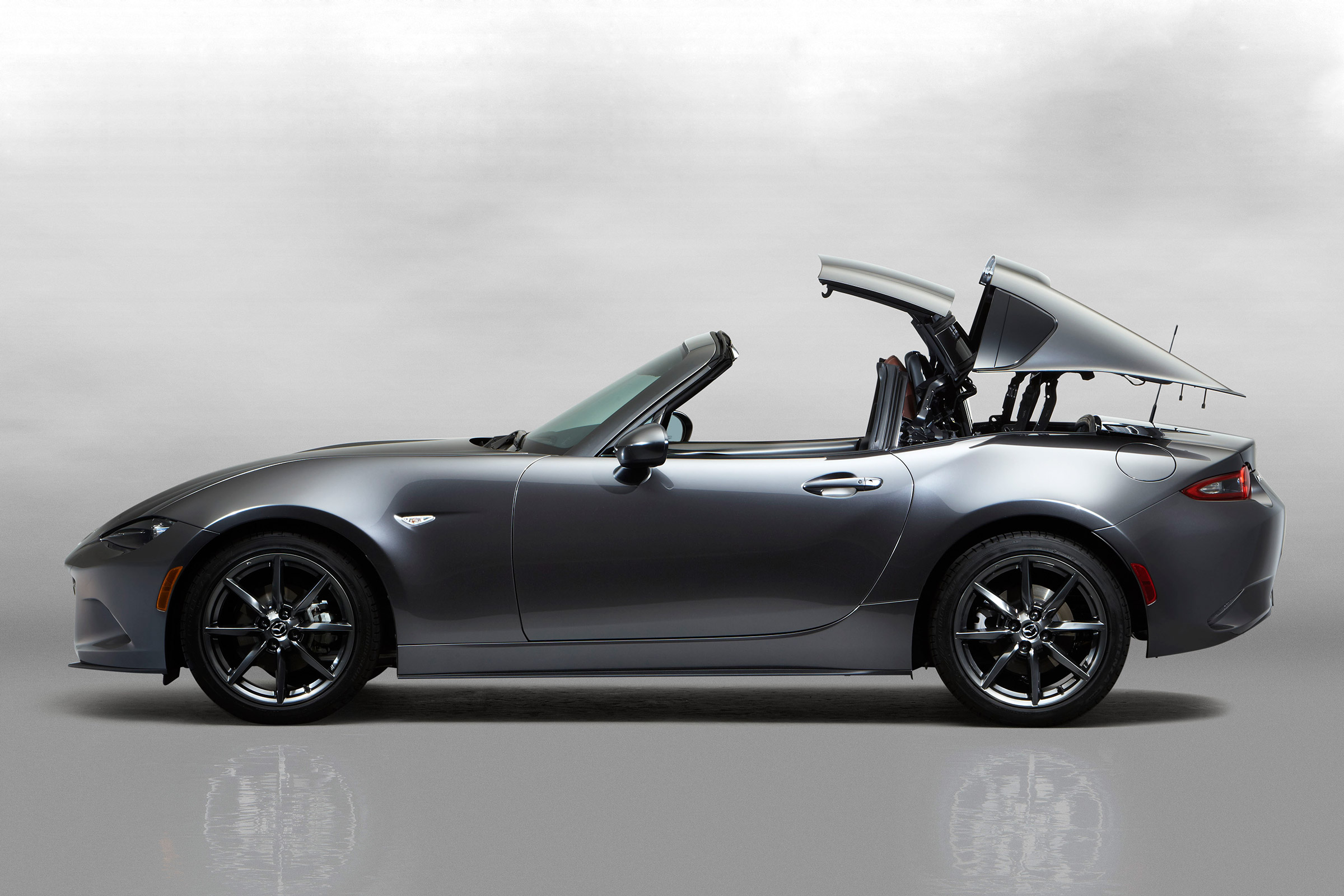 Mazda MX-5 RF - roof opening