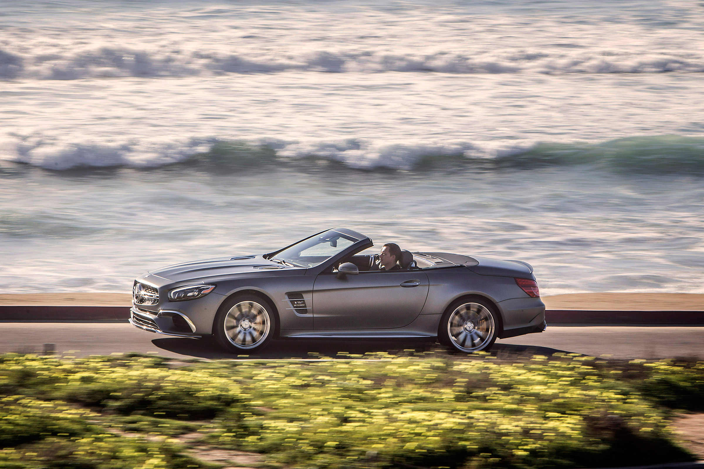 Mercedes-AMG SL 65 - side