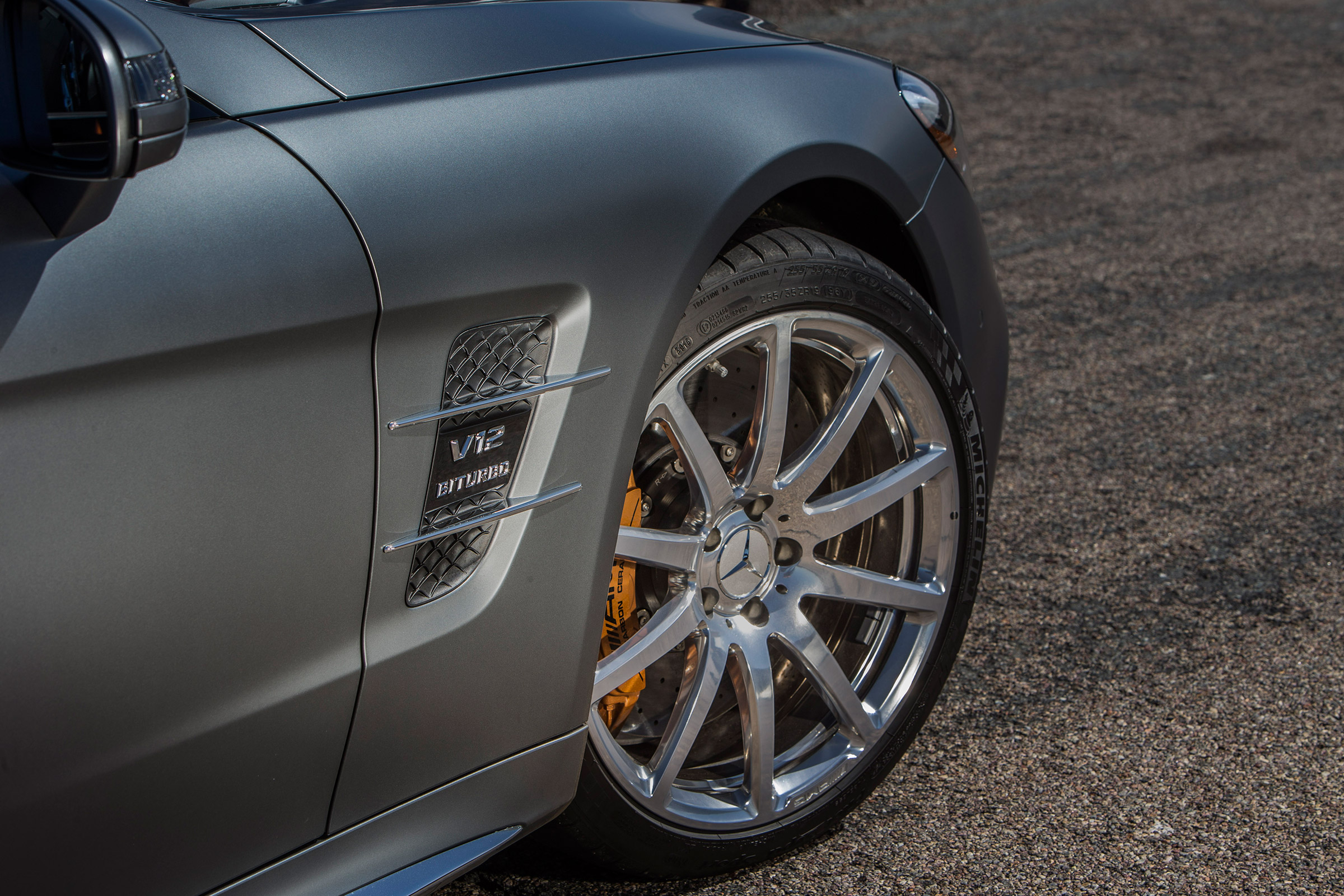 Mercedes-AMG SL 65 - front wheel detail