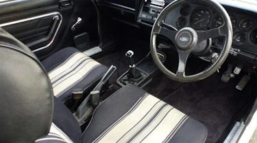 Minder Cars - Capri interior