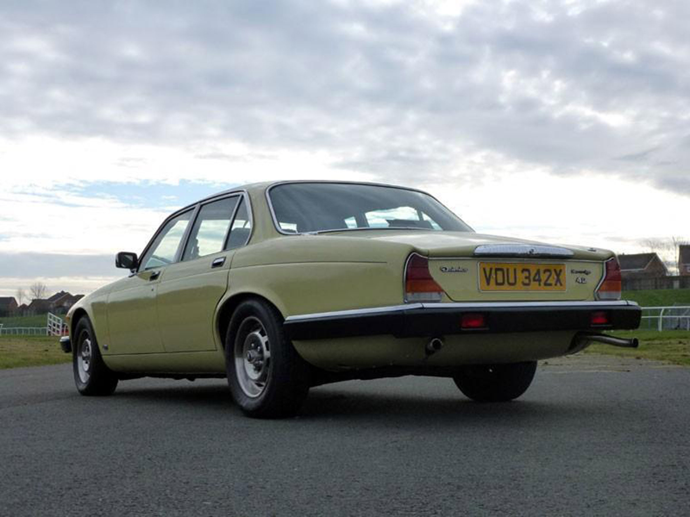 Minder Cars - Daimler rear three quarter