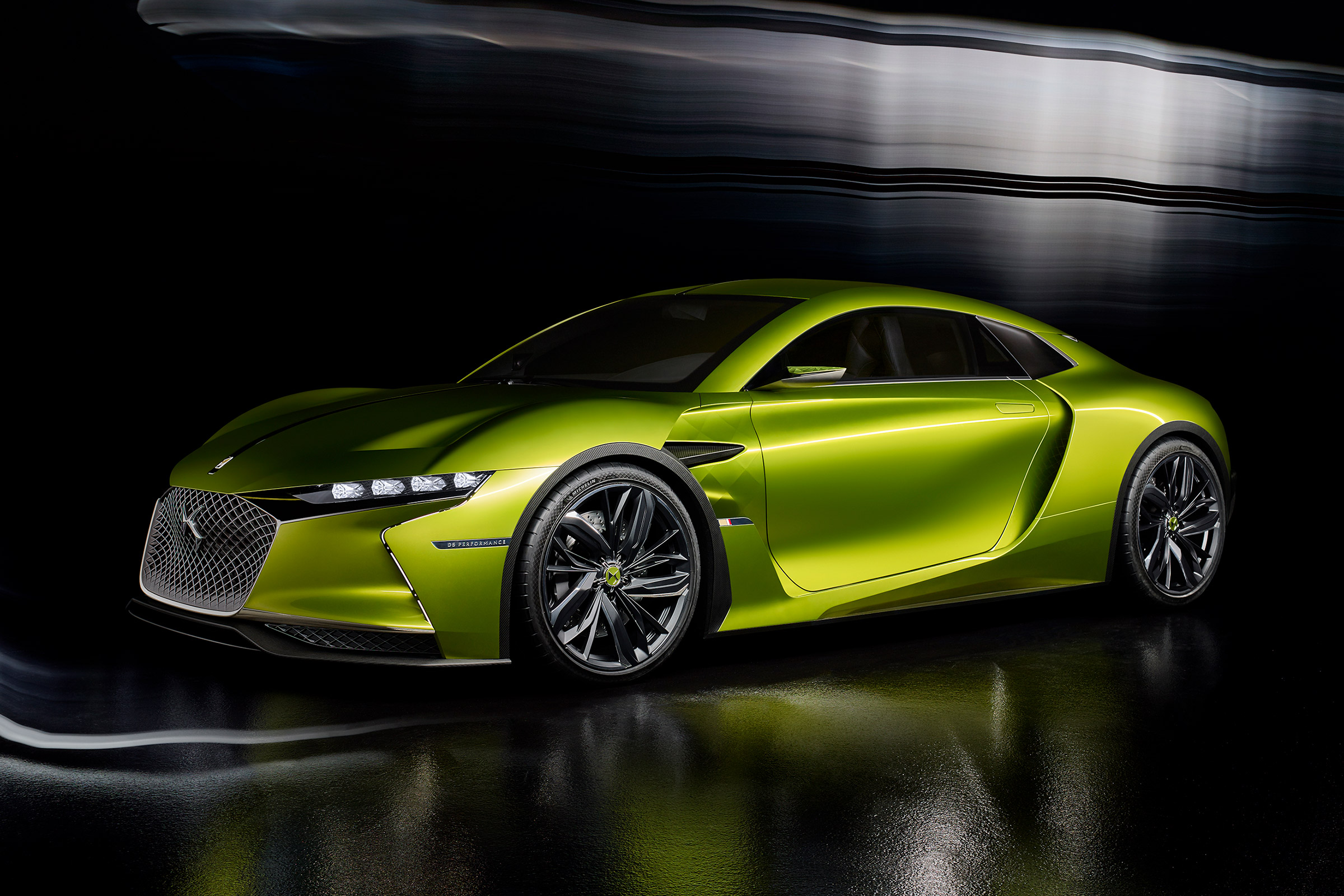 DS E-Tense - front