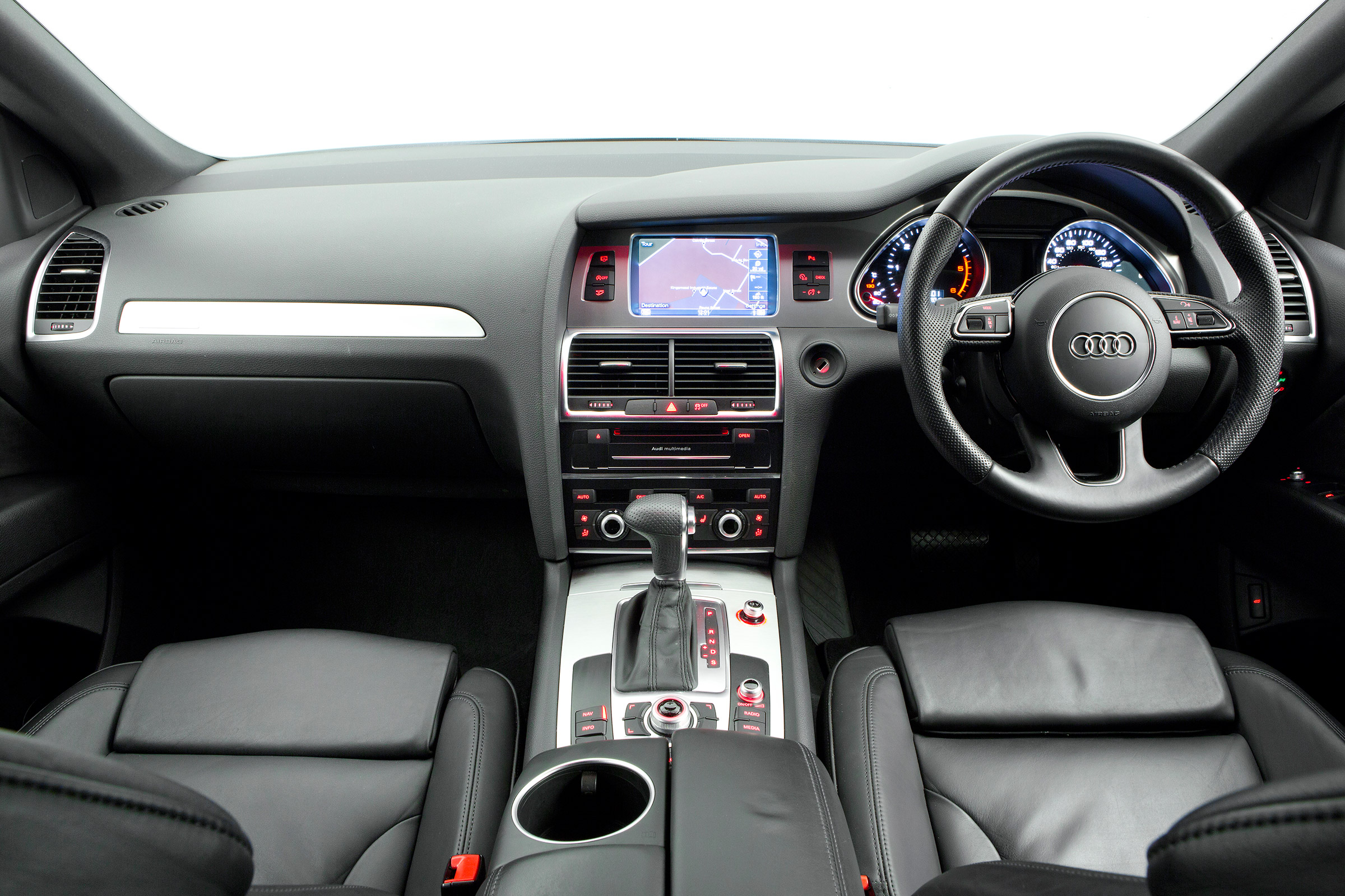 Used Audi Q7 - dash