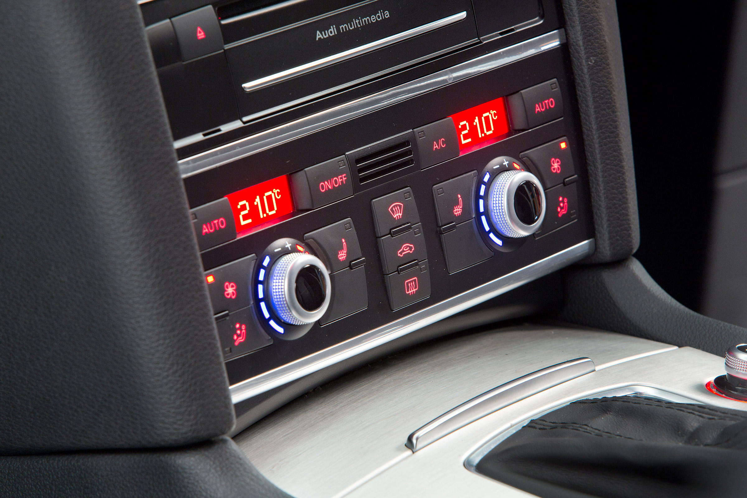 Used Audi Q7 - air-con