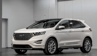 Ford Edge Vignale - studio front quarter