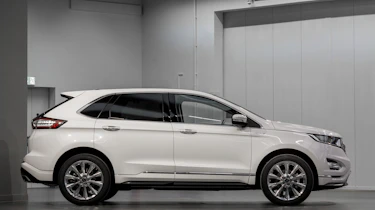 Ford Edge Vignale - studio side