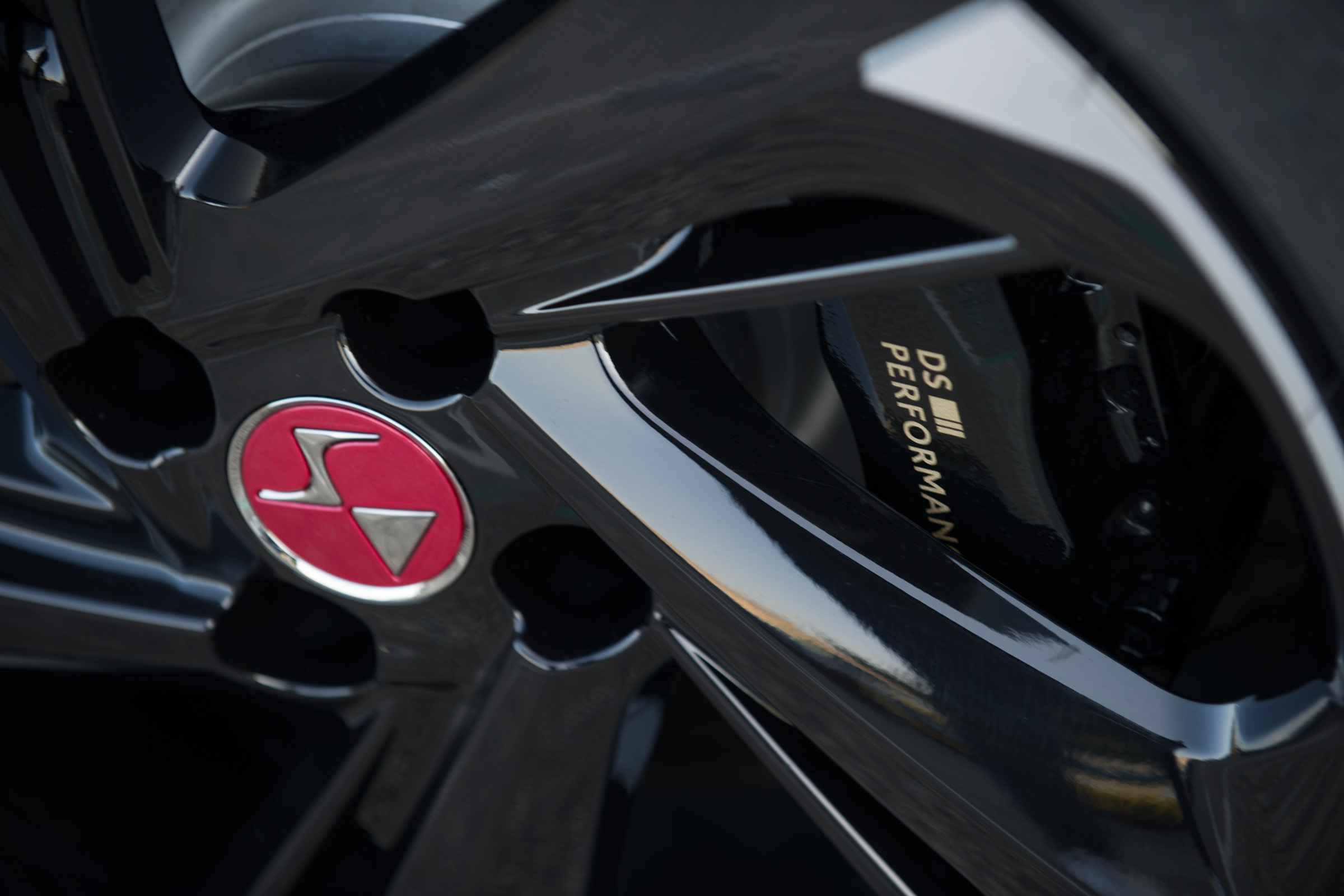 DS 3 Performance review 2016 - wheel