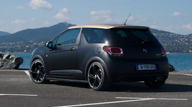 DS 3 Performance review 2016 - rear quarter