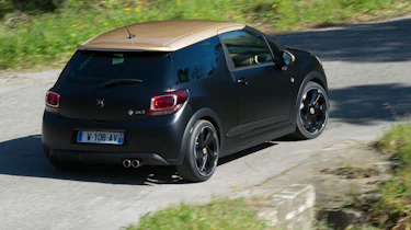 DS 3 Performance review 2016 - rear cornering