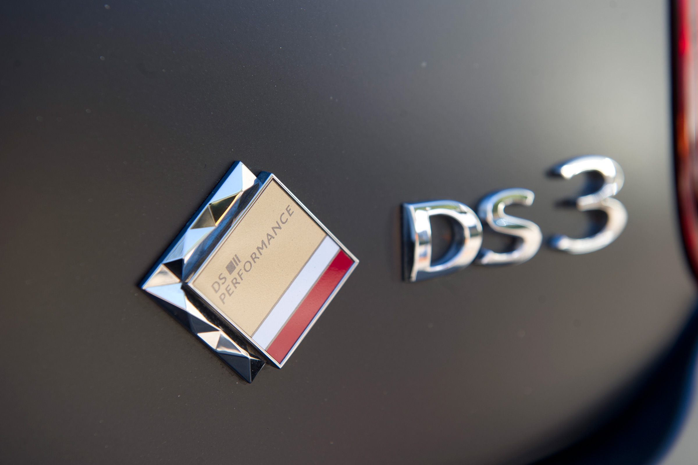 DS 3 Performance review 2016 - badge