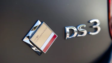 DS 3 Performance review 2016 - badge