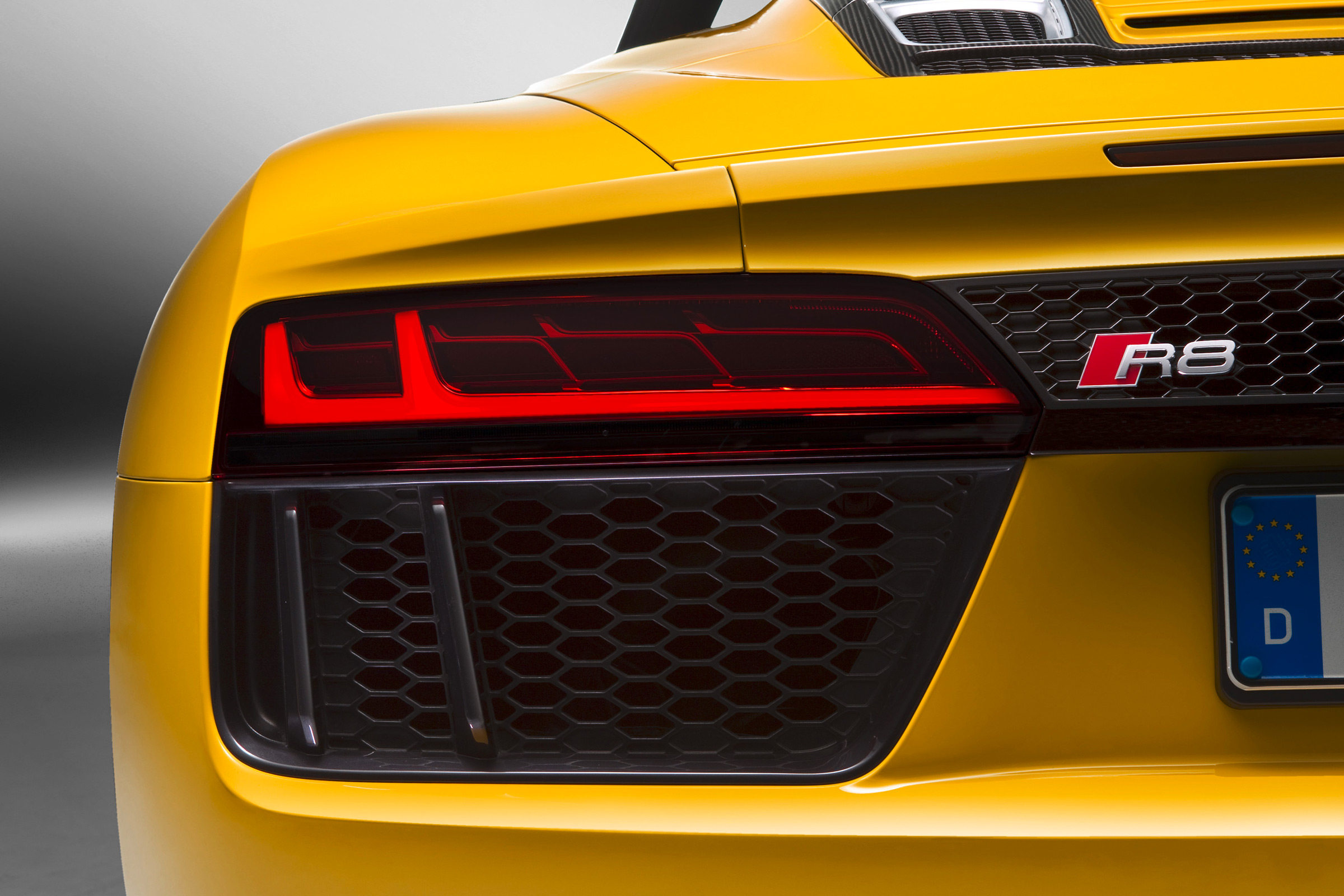 Audi R8 Spyder 2016 official - rear vent