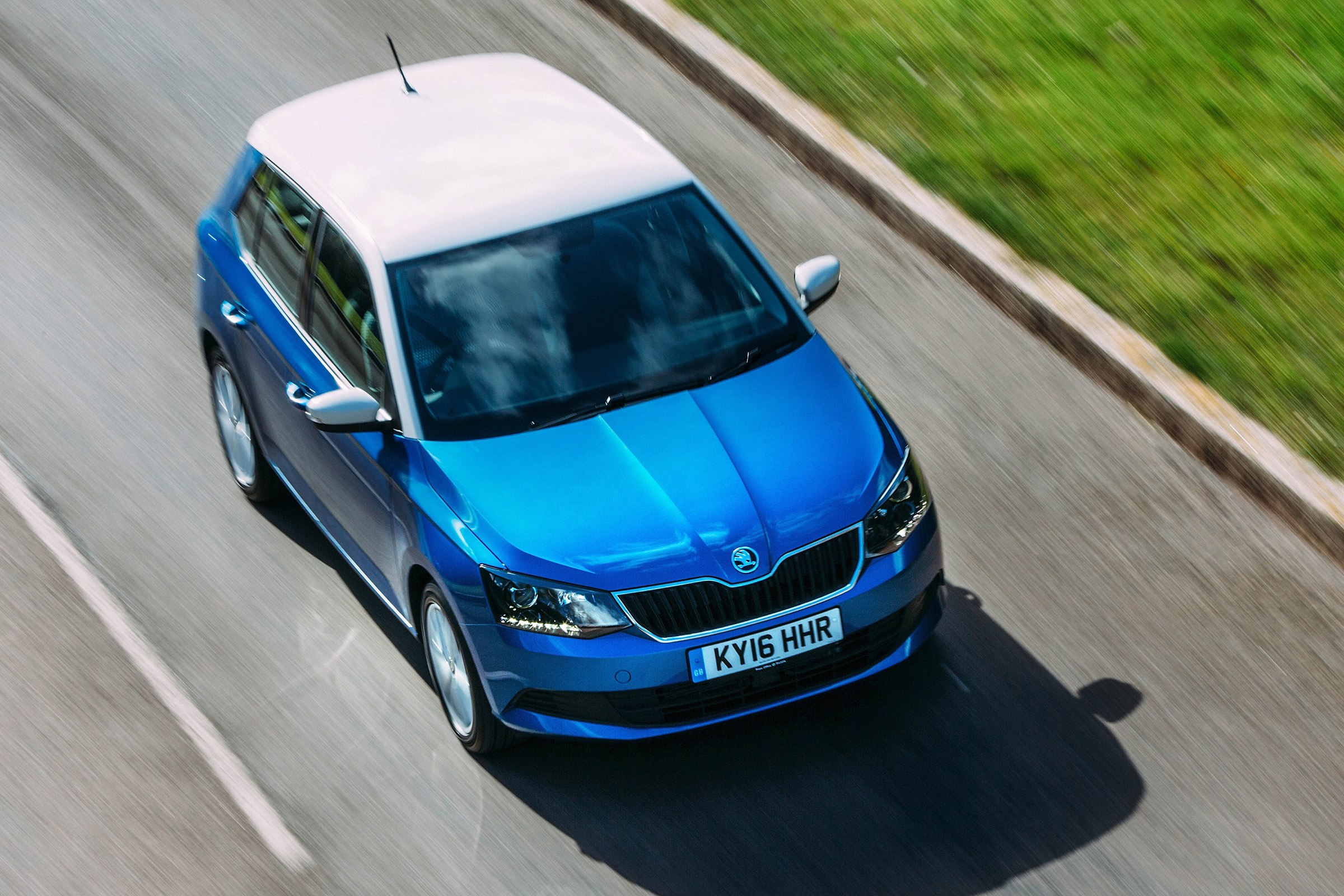 Skoda Fabia Colour Edition - above