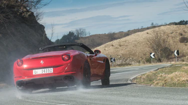 Ferrari California T HS - rear drifting