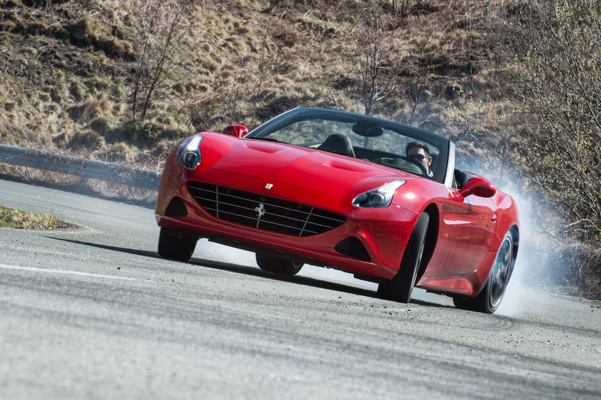 Ferrari California T HS - front drifting