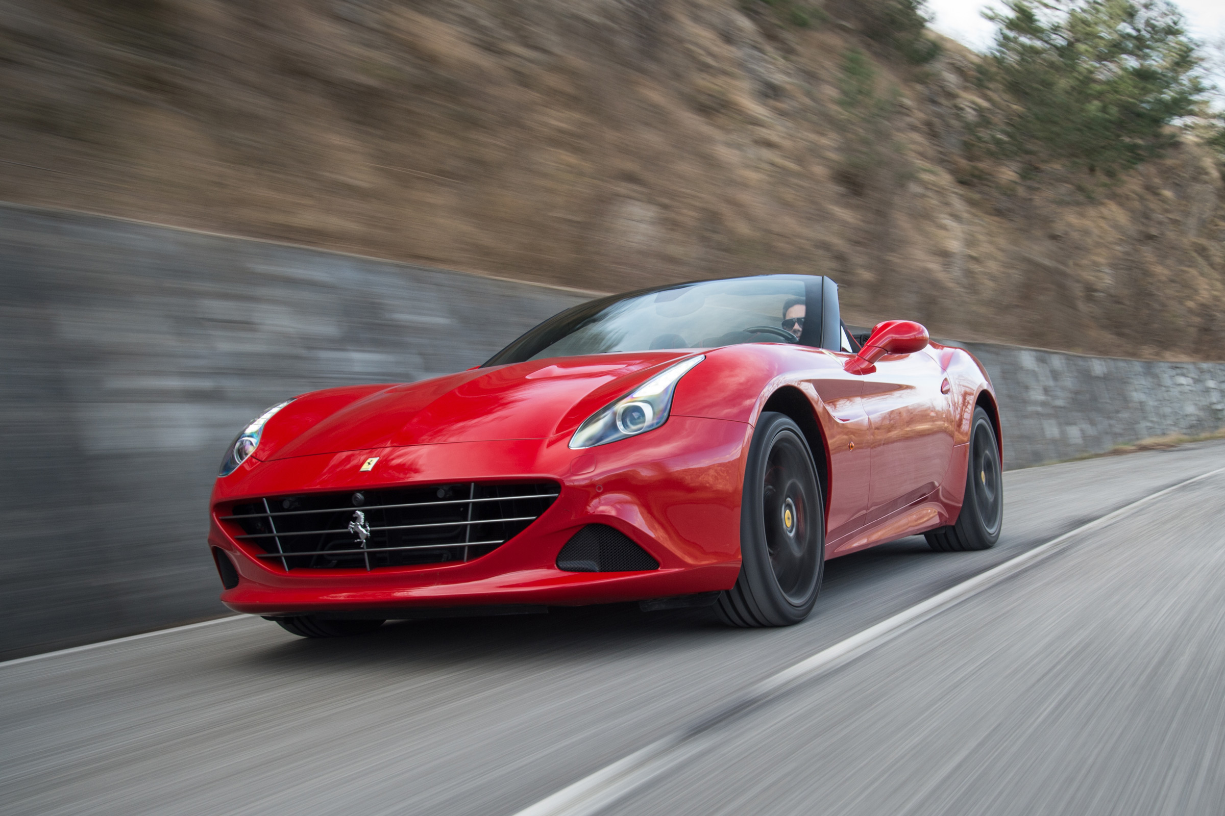 Ferrari California T HS - front tracking 2