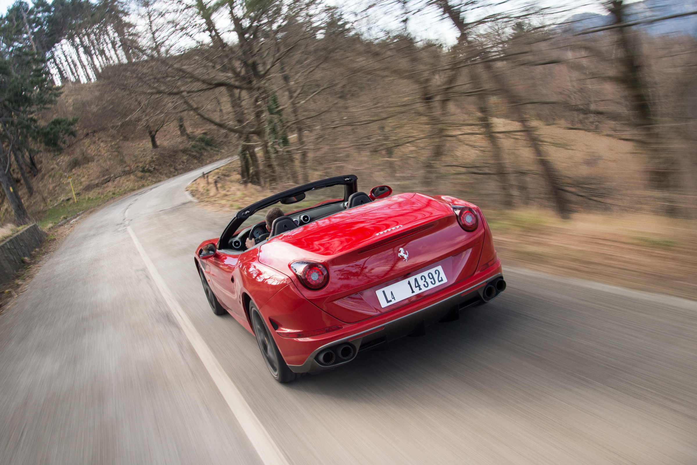 Ferrari California T HS - rear tracking